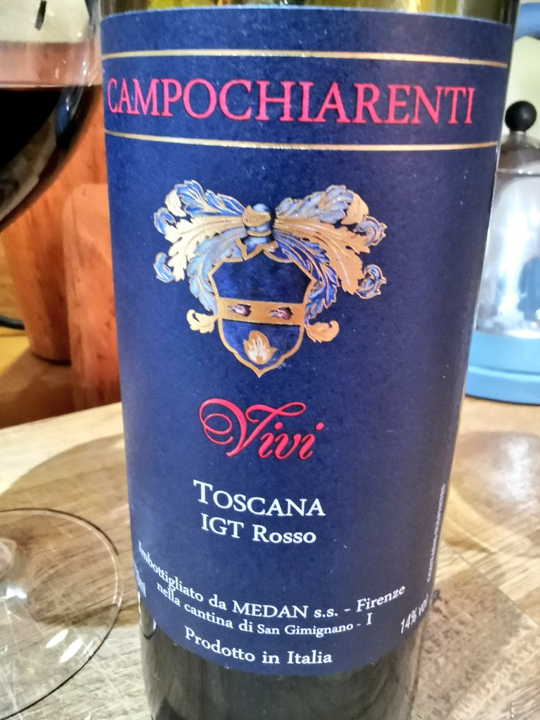 #yearofwine2022
<a href="/campochiarenti/">Campochiarenti 🇮🇹®</a>
Vivi Toscana.
50% Sangiovese, 35% Merlot, 15% C.S😍
30mths in huge oak. 12mths btl B4 release.
Glorious😍🇮🇹💪
<a href="/JohnMFodera/">TuscanVines ®</a> <a href="/thewinetattoo/">john brunton</a> <a href="/ricasoli99/">Katarina Andersson - Taste Italy With Me 🍷</a> <a href="/winewankers/">The Wine Wankers 🍾🤛🎉🥂</a> <a href="/RussellVine1981/">Passione Divina</a> <a href="/frankstero/">🏴󠁧󠁢󠁥󠁮󠁧󠁿🇫🇷🇮🇪 F R A N K I E🍷🥂🍇</a> <a href="/DemiCassiani/">Demi Cassiani</a> <a href="/jules_mahon/">Jules Mahon</a> <a href="/SteveKubota/">Steve Kubota 🇨🇦</a> <a href="/wine1percent/">Stephen McConnell</a>