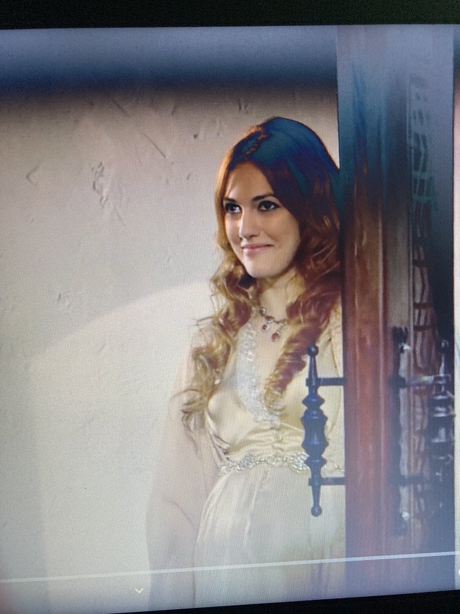 Aşk izleme ihtiyacımın hepsini muhteşem yüzyıl tamamlayacakmış farkında değilmişim, teşekkürler nur teşekkürler çağla