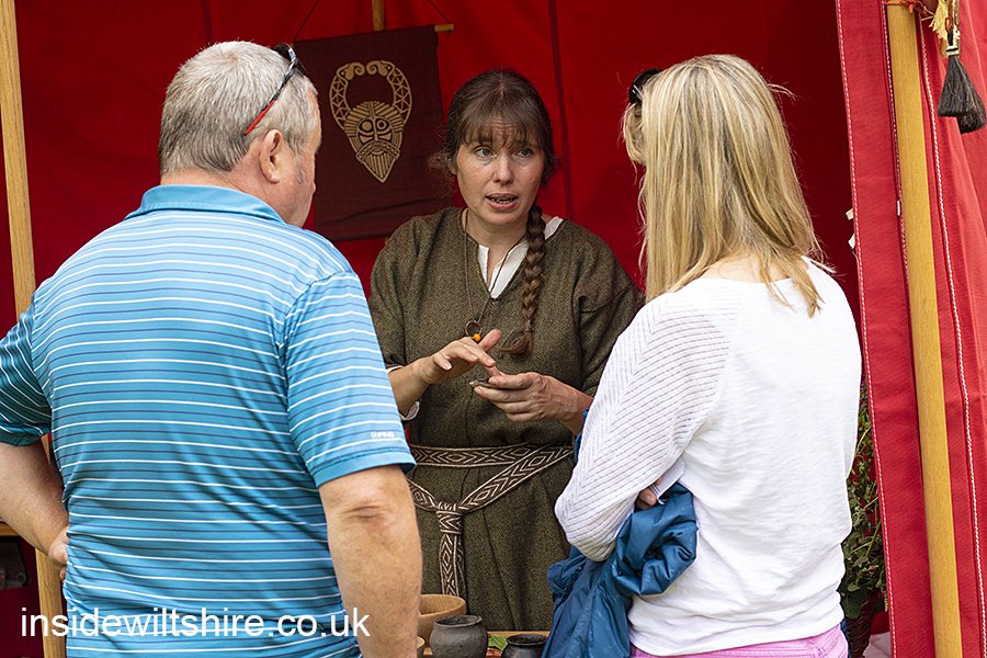 InsideWiltshire's tweet image. First day of #FestivalOfArchaeology at @SalisburyMuseum with @theAliceRoberts #PhilHarding and more. It’s on again tmrw 10-5. #Salisbury