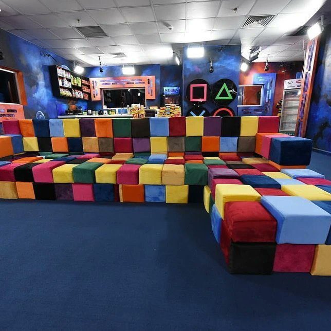 VictorIsrael_'s tweet photo. This season’s decor was inspired and powered by Daniel Regha 

 #BBNaija https://t.co/u7B8fILvCo