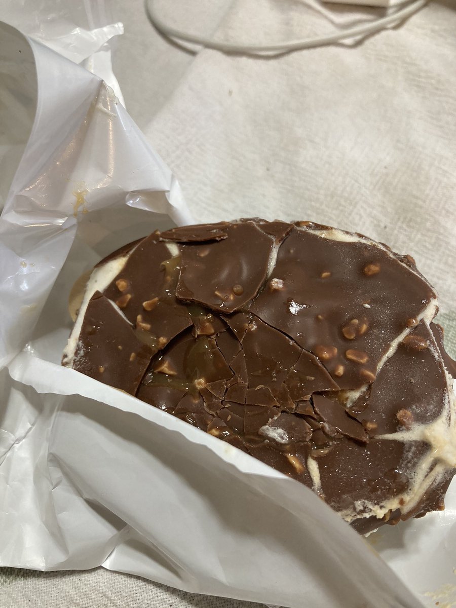 Elle Kay tweet media