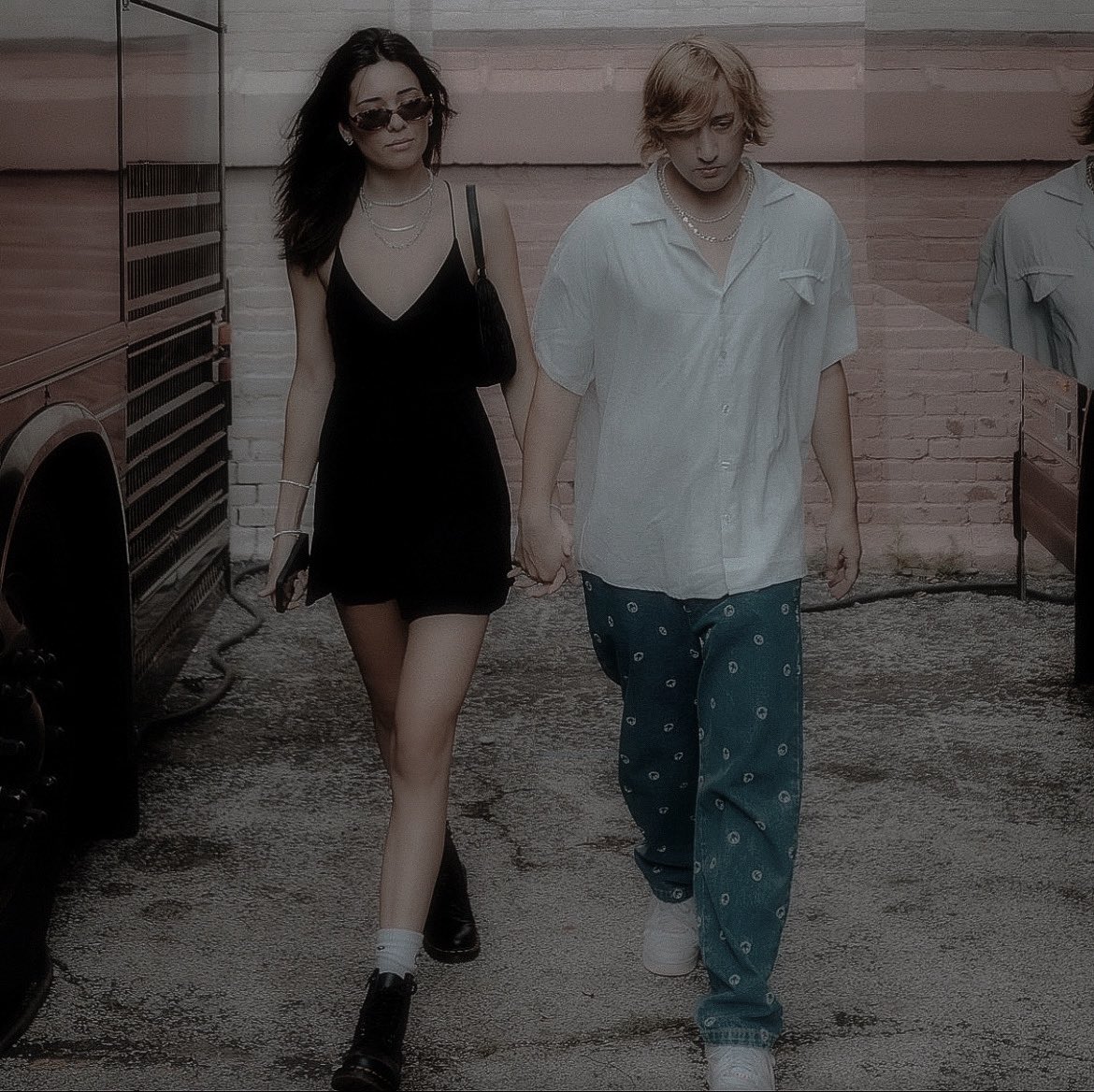 comfortkras (@comfortkras) on Twitter photo 