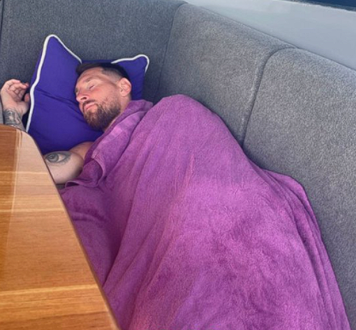 hoy esta pa salir no... ? 
🥱