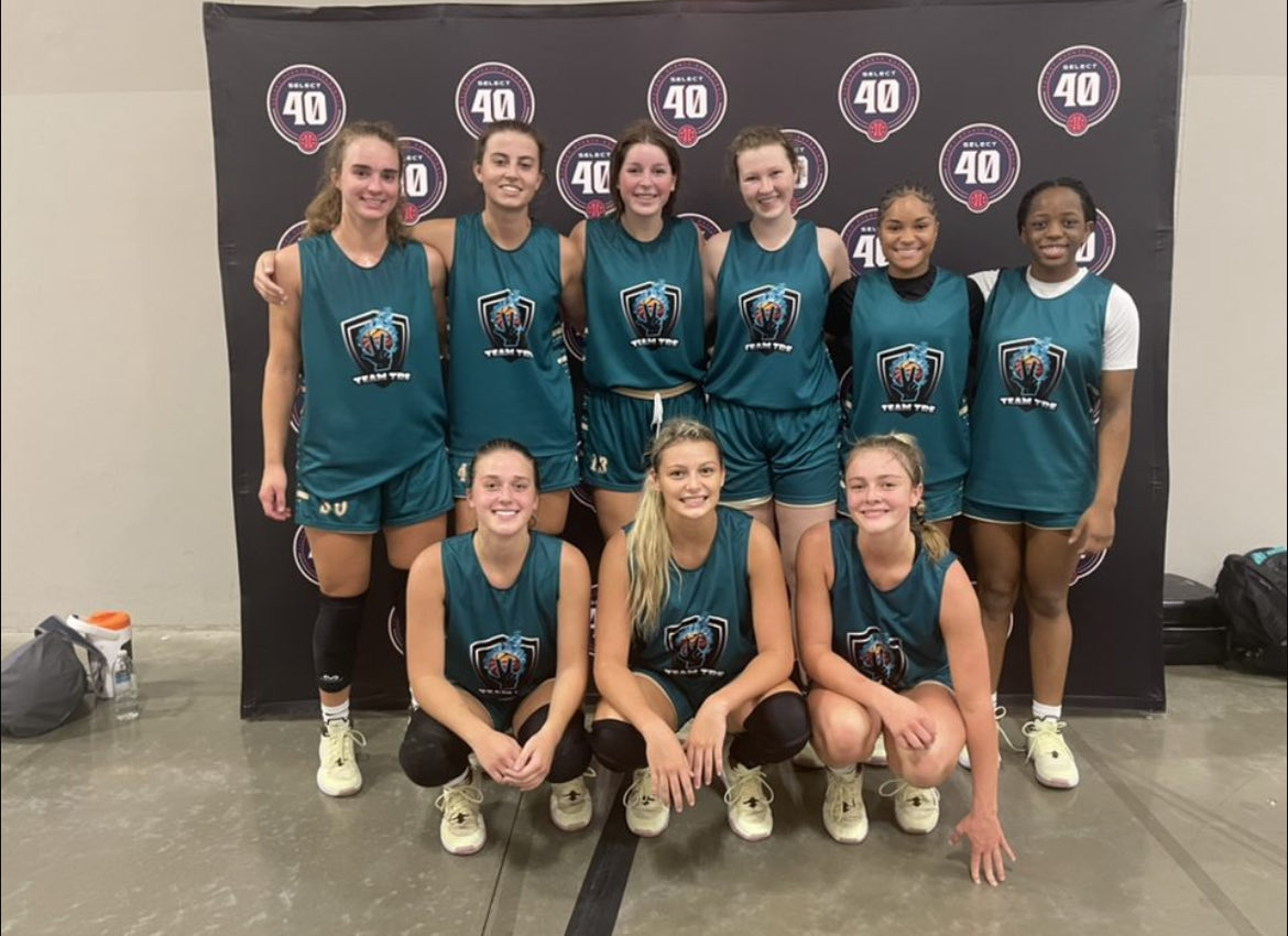 16U plays Team Kidd at 5:45 on court 1!! Let’s go y’all!