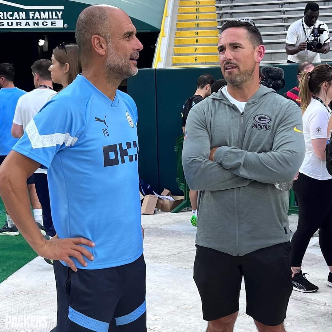 ⚽️🏈 C’est donc ça le multiverse ?

<a href="/PepTeam/">PepTeam</a> | <a href="/CoachMLaFleur/">Matt LaFleur</a>