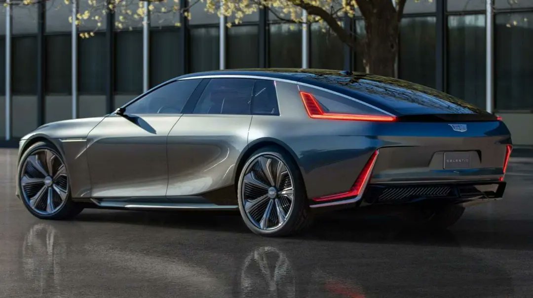 MotorShowme's tweet photo. Cadillac Celestiq show car debuts as opulent preview of future flagship. The electric concept sedan boasts five display screens, a variable-light glass roof, and it's all going into the production model
#Cadillac #Celestiq #Concept #ProductionModel #FutureVehicle #MotorShowme https://t.co/FCYOLq6TXc