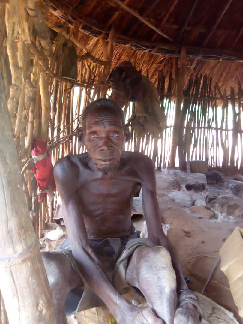 strikemachine95's tweet photo. We are still trekking Karamoja, the land that God blessed with Gold, Uranium, Marble , etc. Here Children, Elderly and Disabled are dying everyday from malnutrition and starvation. We can do something. Support Karamoja
#KaramojaLivesMatter
#KaramojaIsBleeding https://t.co/jPr9JRwfMI