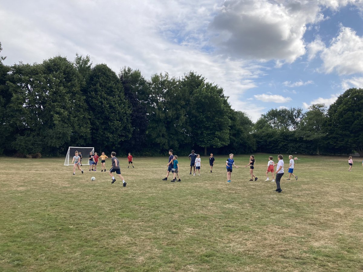 cwprimary's tweet photo. Onto sport! ⚽️🎾🥏 https://t.co/X1T3oEM0z7
