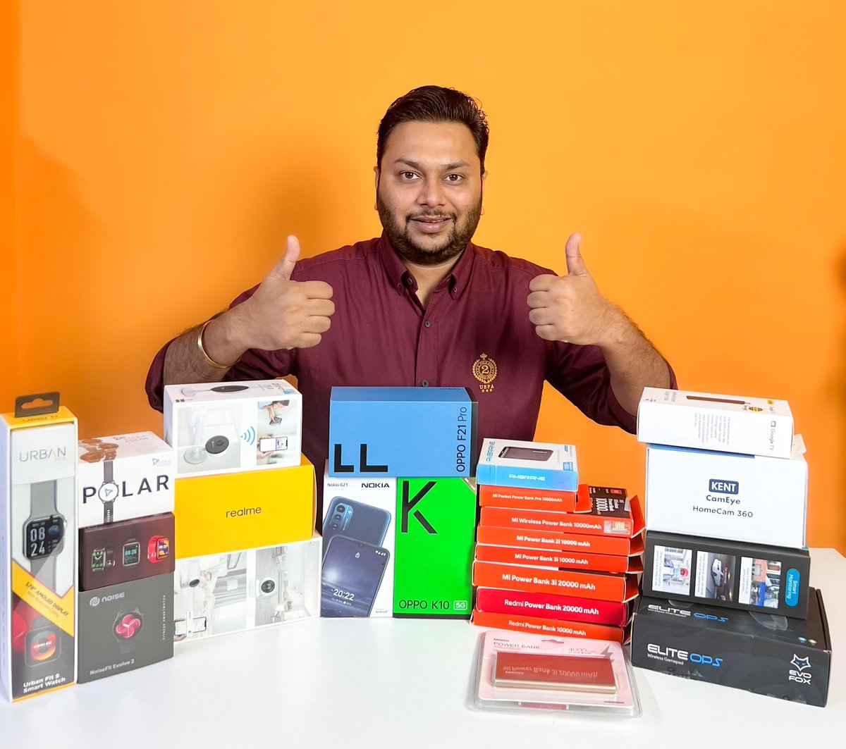 People who will like/comment/RT this tweet will be eligible for the next #giveaway coming Monday.