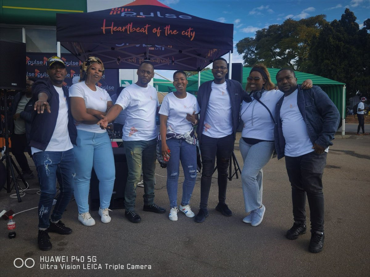 pulsefm929's tweet photo. Thank you to everyone who came out to the BP Garage Waterfall Park for an unforgettable car wash!
Our presenters kept everyone entertained with great music!
Continue to listen to Pulse FM 92.9 ~ Heartbeat of the City!!!! https://t.co/gug1ai37Pi