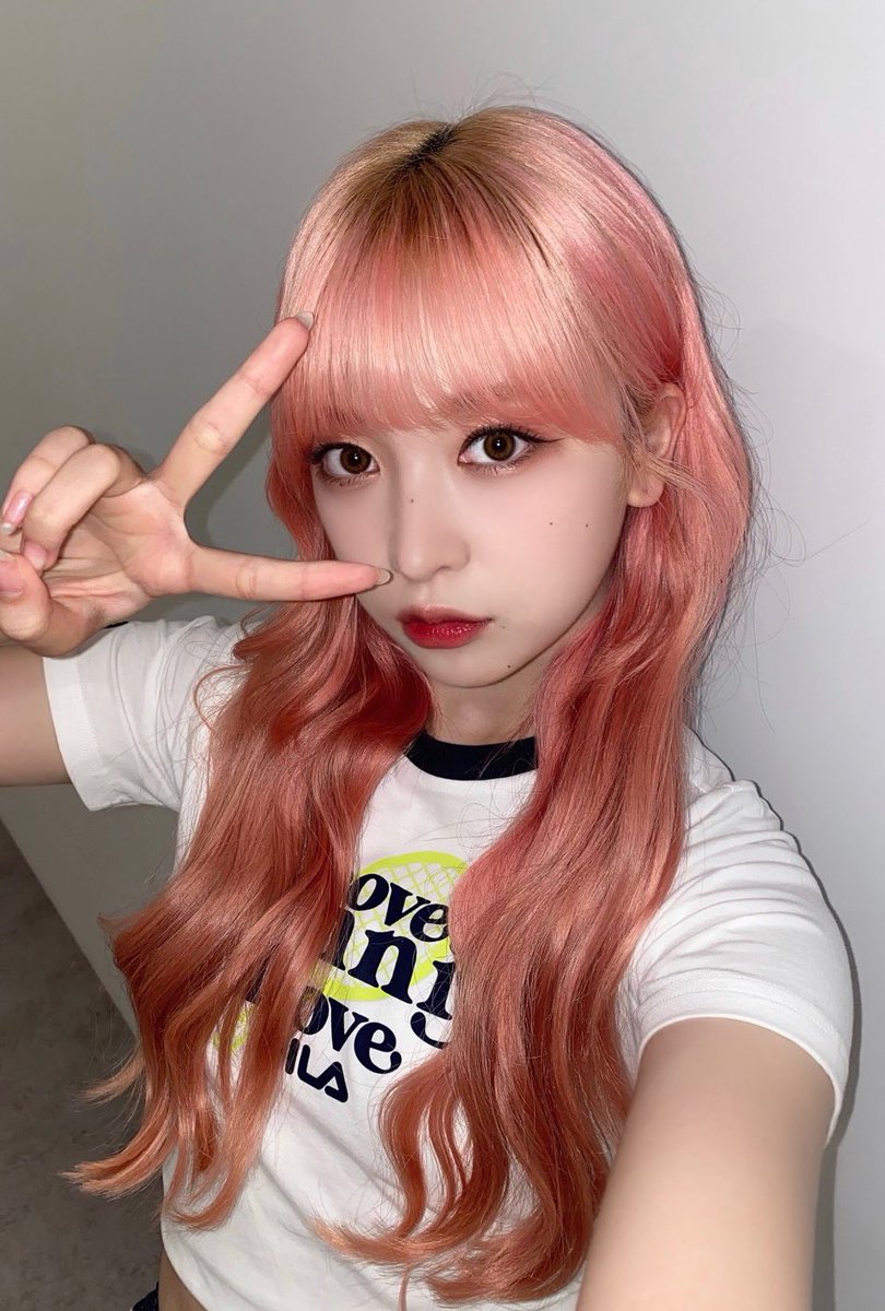 arabbillliebar's tweet photo. @Billlieofficial ‘📸| تحديث هارونا عبر تويتر 

هارونا بالشعر الوردي ما رأيكم ~🫶🏻💕

#하루나 #HARUNA #はるな #빌리 #Billlie #ビリー  @Billlieofficial https://t.co/Reb905ks0u