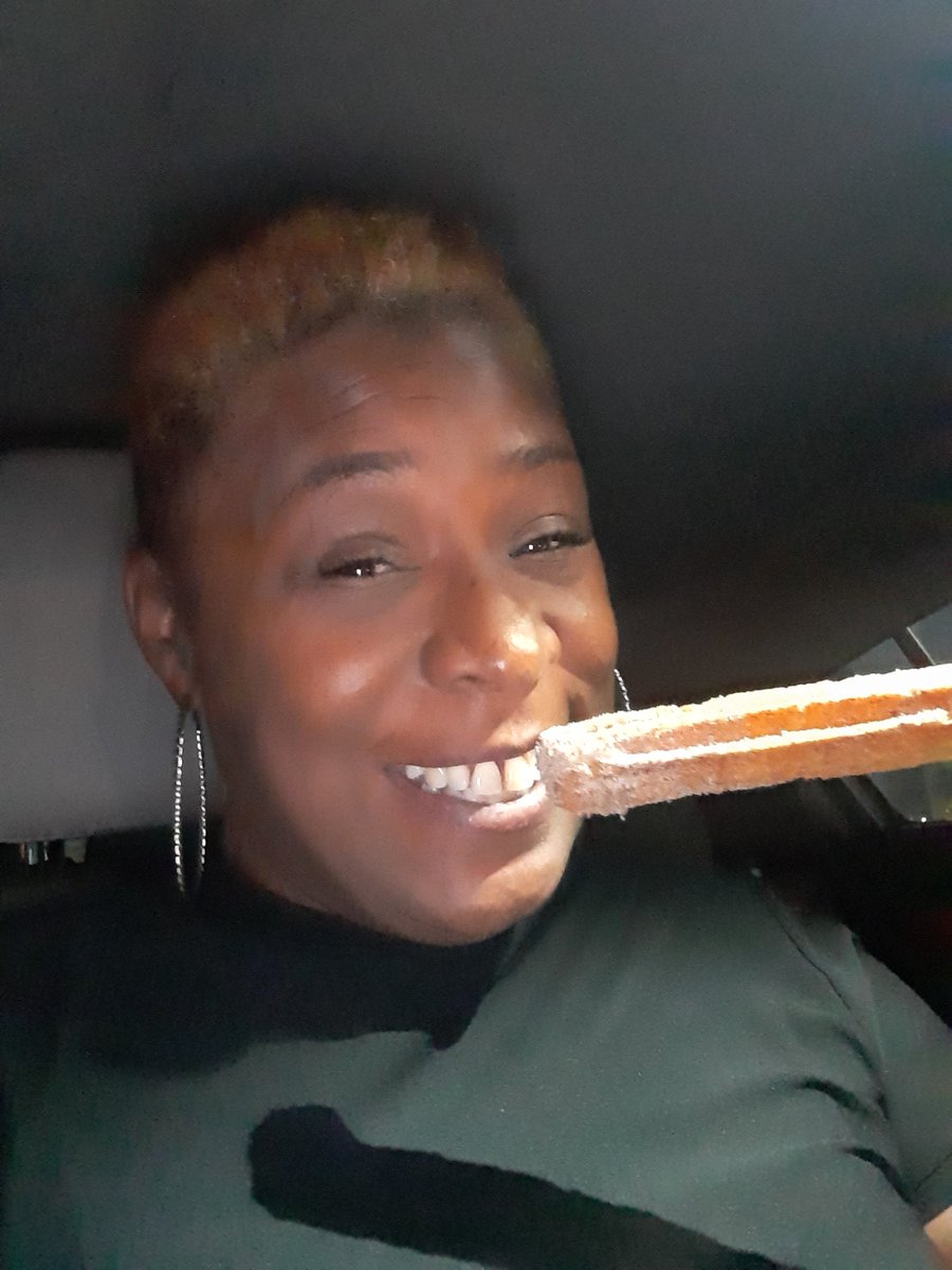HuskyRm33's tweet photo. #Summerbucketlist
#Trynewfood #3rdgrade
#Churro
#Huskieslead @hearnehusky https://t.co/90j5xYsakC