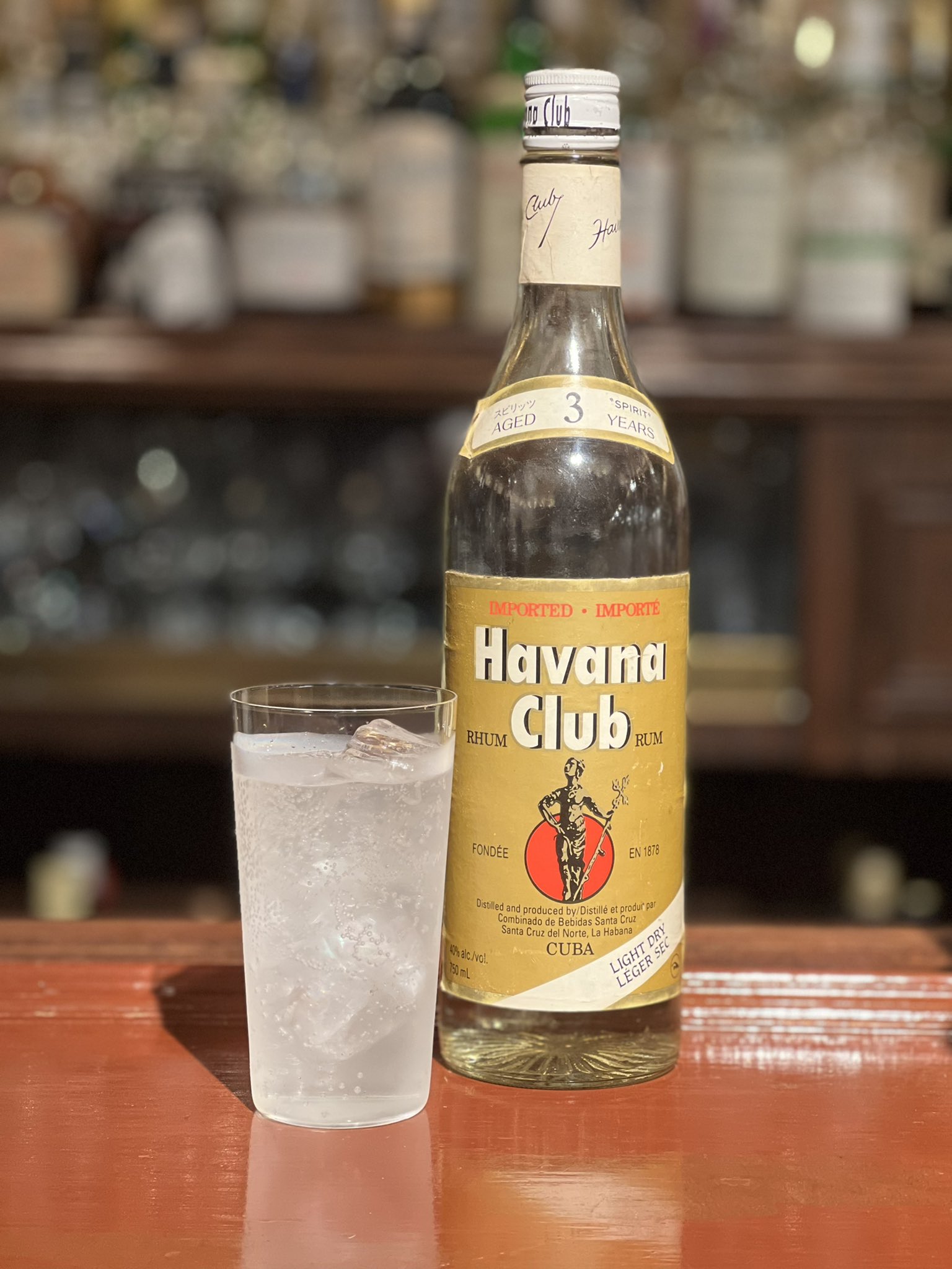 Bar Old Craft Havanaclub ハバナクラブ 定期的にラムハイボールなるものを追求するものの着地するのはこちら ラム特化の店で頂くとダークラムで出てくる事も多いと知ったのですが ウイスキーニューポットハイボールとかそう言えばやってこなかったな