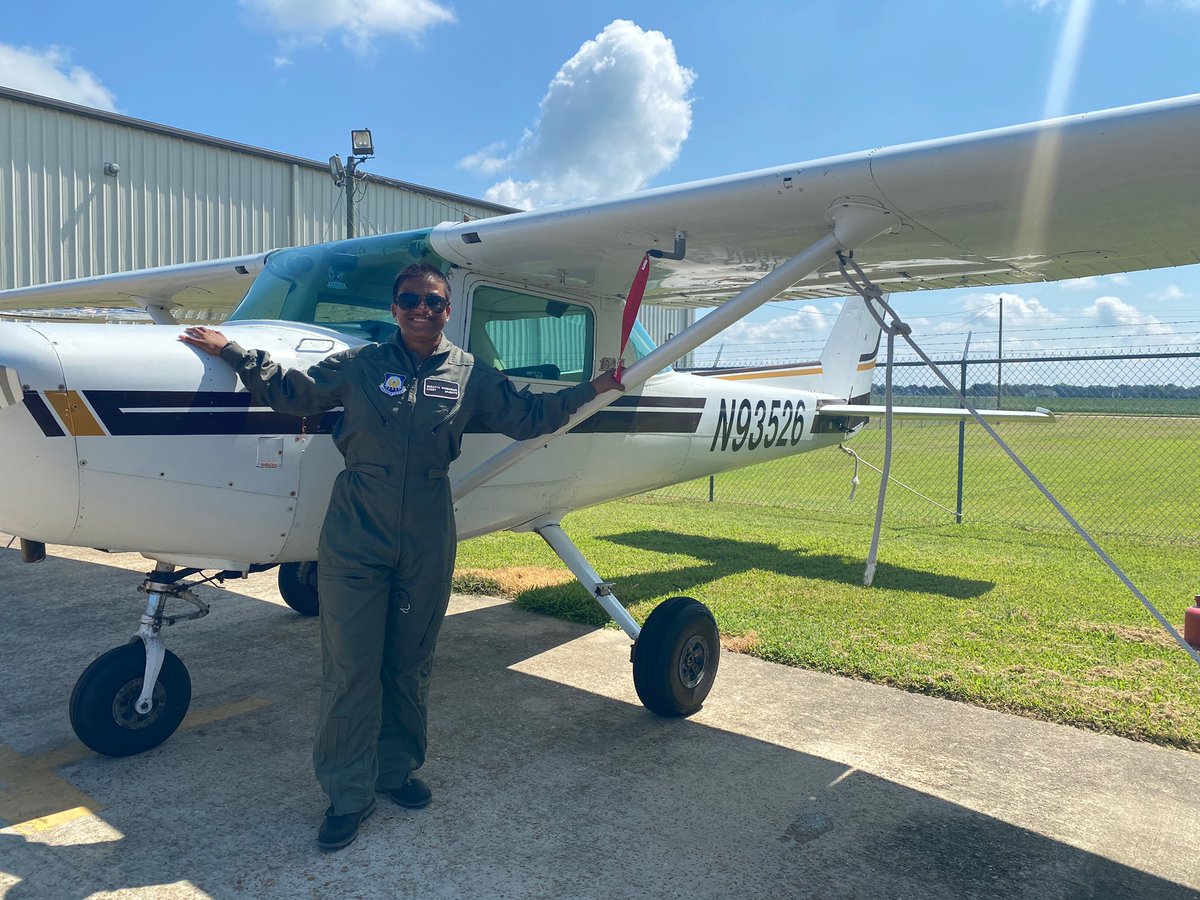 MajorZuber's tweet photo. Congratulations to Marquette MO-931 AFJROTC cadet, Shravya Sunkugari, on her graduation from the CSAF Flight Academy! The first MHS cadet to complete the Academy and earn her private pilot’s license. @MarquetteStangs #RockwoodProud https://t.co/lJU8gartgG