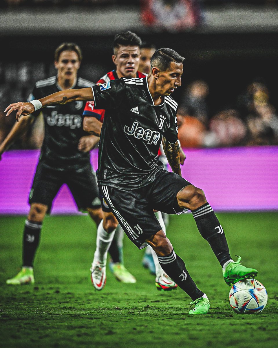 AtaqueFutbolero's tweet photo. Debutó Angelito Di María con la Juventus. 🔝 https://t.co/ciAGhCzGCV