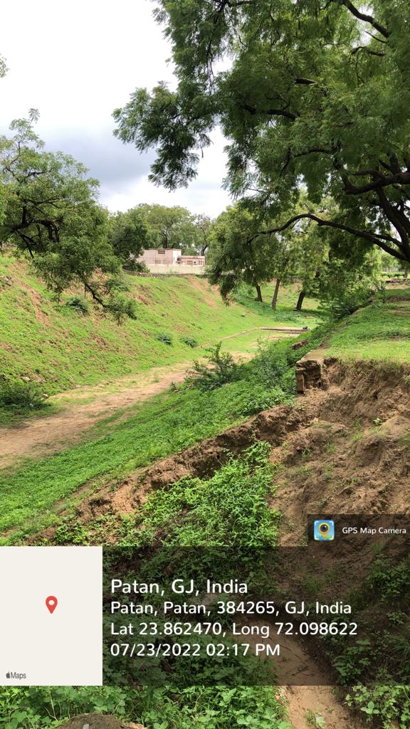 PrinceSutharK's tweet photo. #MissionAmritSarovar -Jal Dharohar Sanrakshan 
Day-6 by @GUNIFADP - Institute of Architecture, Ganpat University
WBs: sahasralinga
Initial Survey, contour survey , Photography
@AICTE_INDIA @ganpatuni @sandeeprsisodia
@mayur_bap 
#MissionAmritSarovar #MoHUA #GoI https://t.co/4YbYnoSmu4