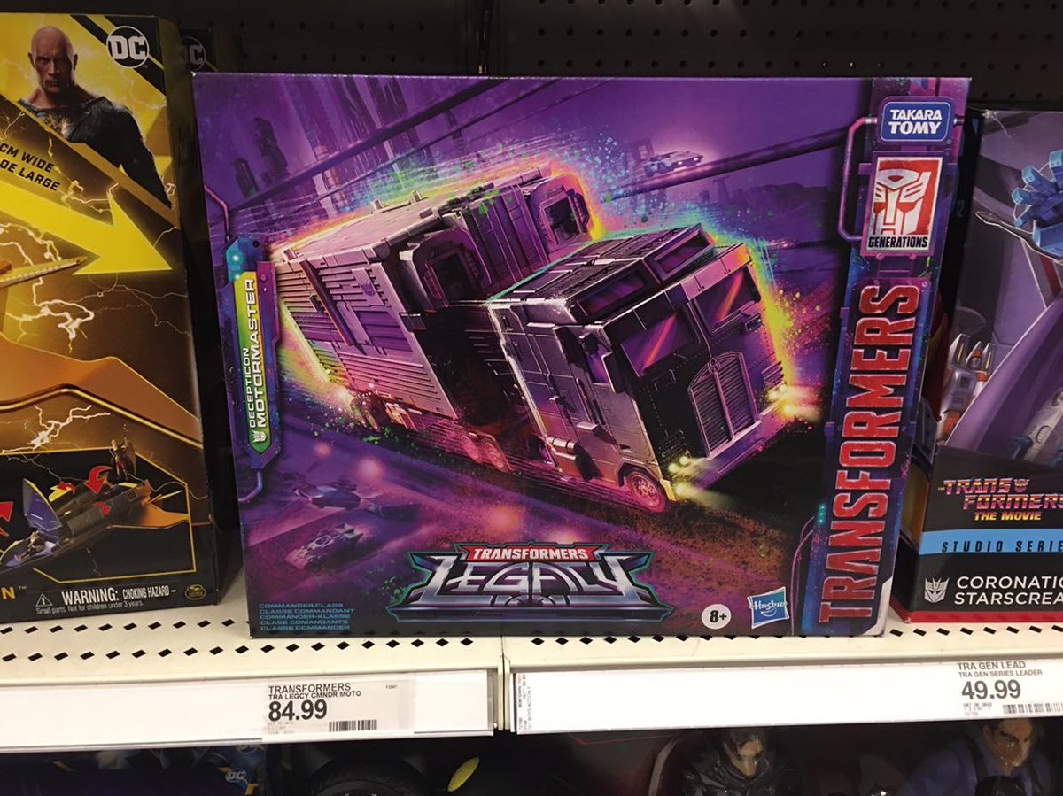 InPursuitofToys's tweet photo. HITTING TARGET!

Thanks to the_byu_sportsflash on IG for sending over his find of the new Transformers Legacy Motormaster figure from Salt Lake City, UT!

DPCI: 087-16-0419
TCIN: 84794222

#transformers #transformerlegacy #actionfigures #toys https://t.co/mw2TEen4WL