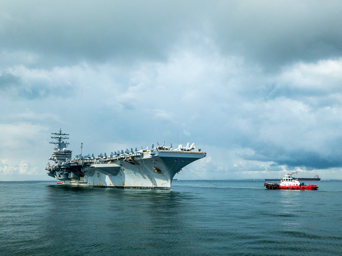 Well earned port visit to Singapore! 🇸🇬 #NavyPartnerships The U.S. Navy’s only forward-deployed aircraft carrier USS Ronald Reagan (CVN 76), @Gipper_76, arrived in the Republic of Singapore for a scheduled port call July 22, 2022. Read more here ➡️ go.usa.gov/xS9Xu