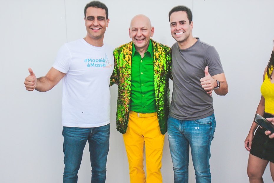 Dr__JHC's tweet photo. Fala, gente!

Sabadão e é dia de inauguração da Havan, em Maceió! Eu vim conferir de pertinho!

O empreendimento já chega gerando mais de 200 empregos.

Gerar oportunidades para os alagoanos também faz parte do Lado Bom!

#DrJAC #Havan #Maceio #Alagoas https://t.co/Mnv087wnWf