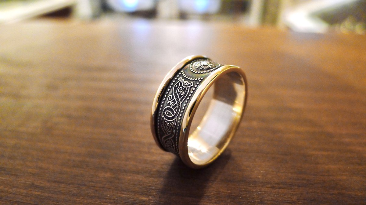 Aidi Mac Dáibhí tweet media