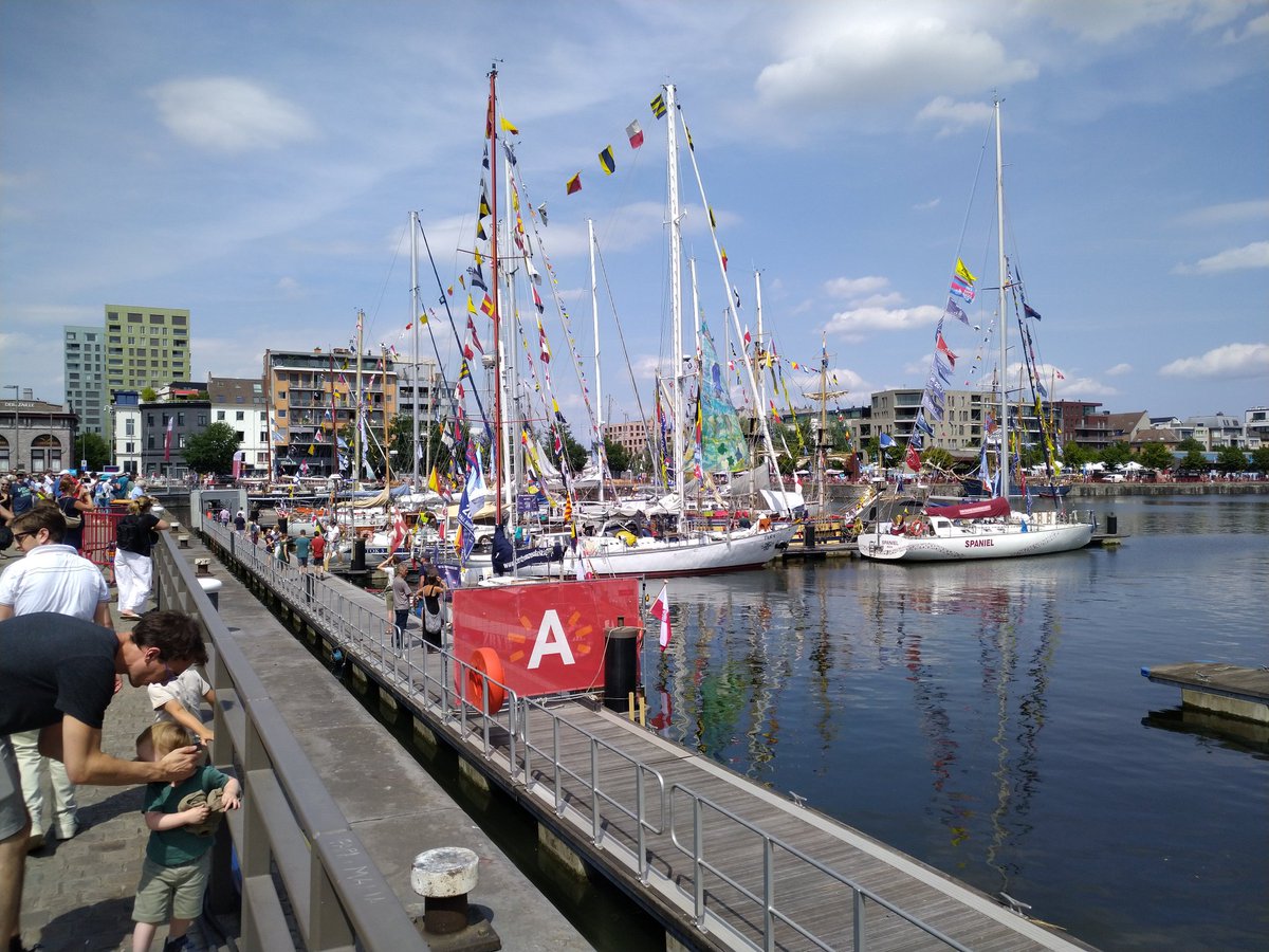 Today we went on a nice walk to the harbor. This weekend is the start for ships race in Antwerpen. Lots of nice ships you can visit. Expected around 500.000 visitors.
Thank you <a href="/belisinum/">belisinum</a> for the nice company.