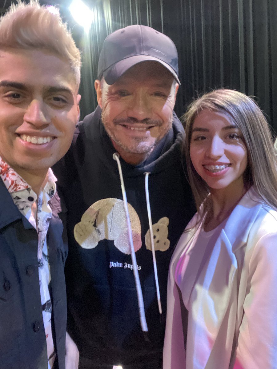 DUOARUMA's tweet photo. ¡Se viene algo increíble junto a @cuervotinelli! ❤️
#CantaConmigoAhora https://t.co/KlcZ1cl1c9