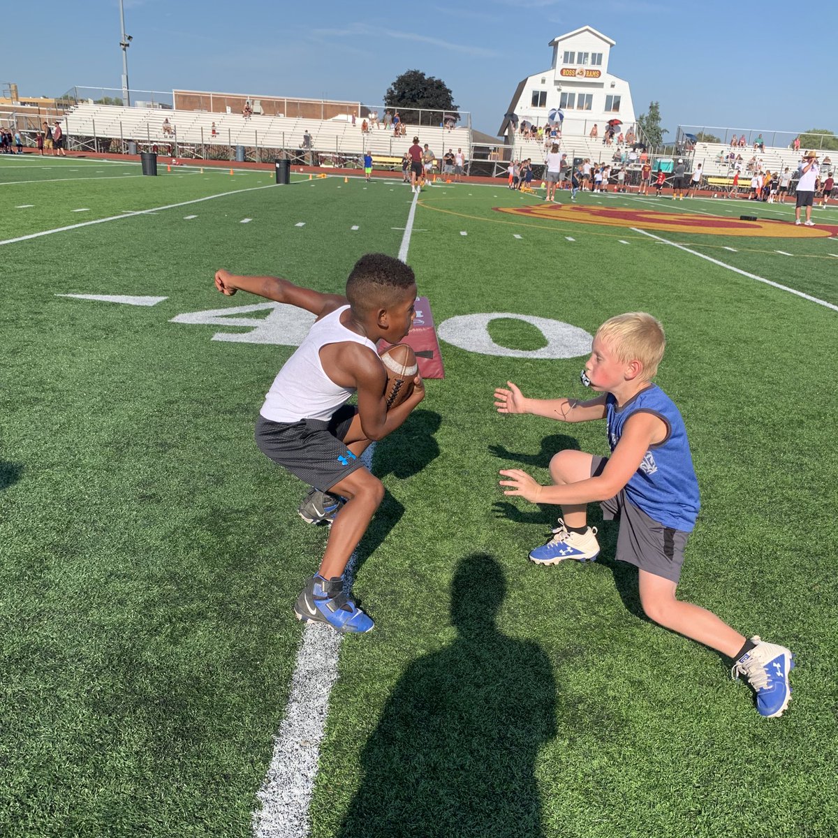 WinTheDay_RRFB's tweet image. 2022 Ross Youth Camp wrapped up last night. Great 3 days with our young players. Huge thanks to our older guys for helping out, the youth coaches for the support, and our HS staff for their time. Congrats to our fastest campers as well💨💨💨
WIN THE DAY!