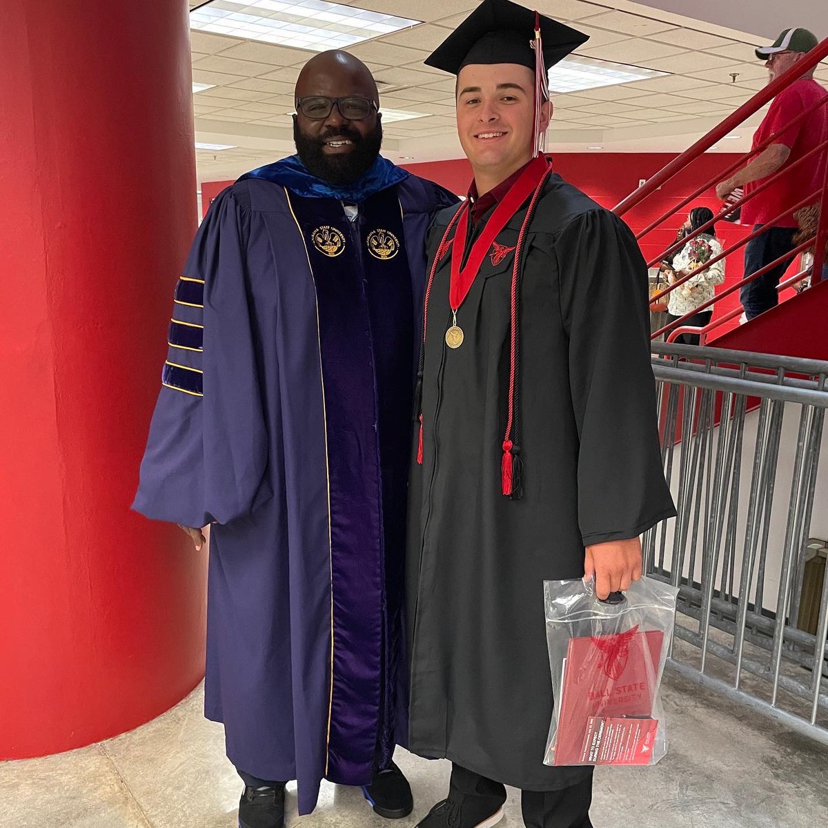 docwalk_'s tweet photo. From severely awkward conversations in my office to him allowing me to give the nickname of G, I am extremely proud of you sir. You have worked so hard this year &amp; have shined in the AMP program. Excited to watch your continued growth as you wrap up your Master’s! @grant_covey https://t.co/ovPs3SqXHU
