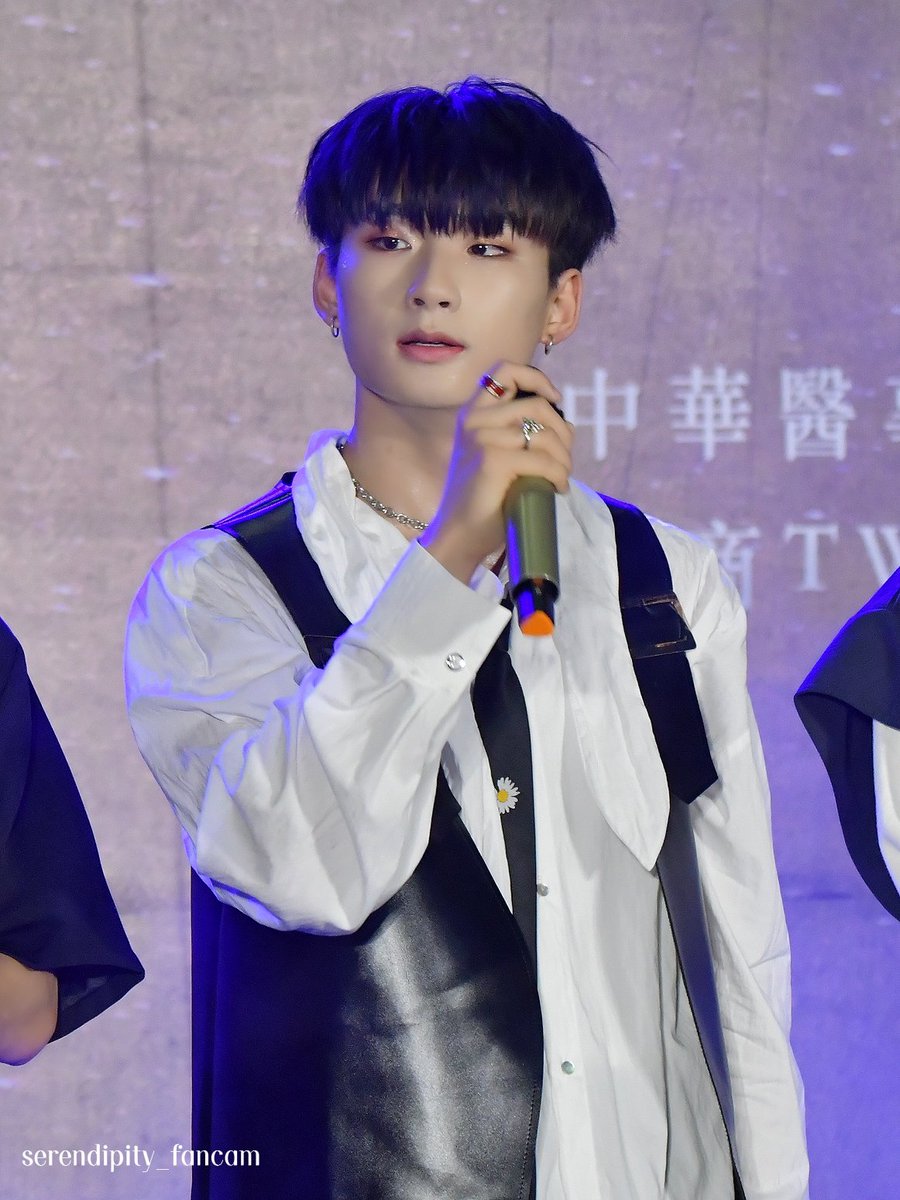 serendipity_CU's tweet photo. 🗓️2022/7/17
📌台南大遠百 TTK舞展
#范范 #范庭瑜 #原子少年 https://t.co/paNtKTyw7F