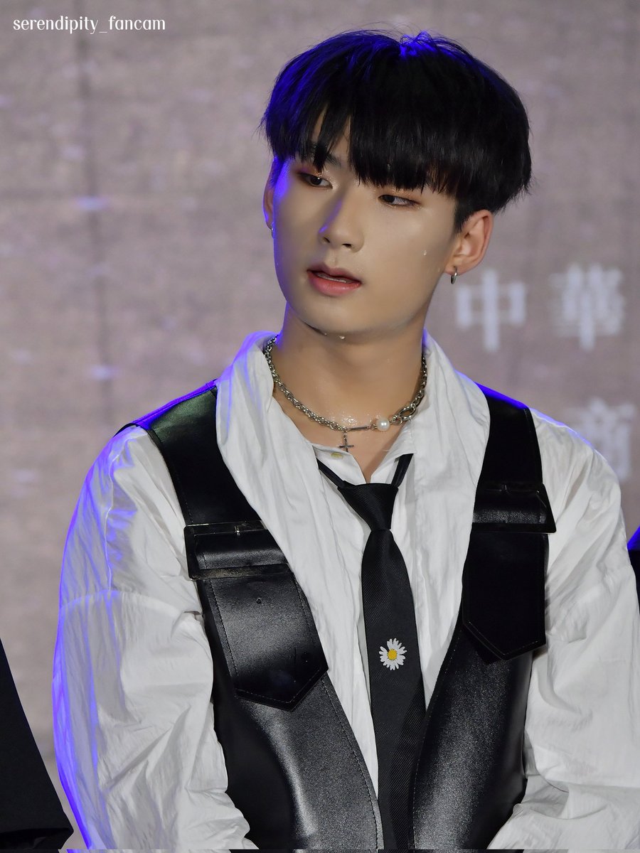 serendipity_CU's tweet photo. 🗓️2022/7/17
📌台南大遠百 TTK舞展
#范范 #范庭瑜 #原子少年 https://t.co/paNtKTyw7F