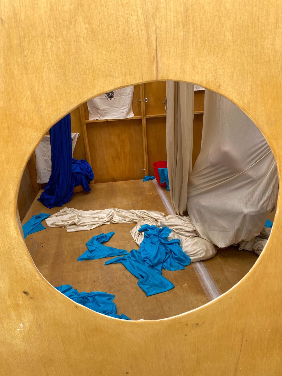 HerciniArts's tweet image. TONIGHT!
PEEP 👁 heads to Nuit Blanche North in Huntsville! Come see what you can peep between 8pm-midnight. 🌙