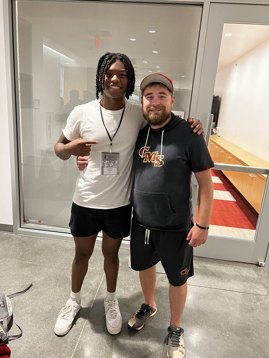 After a great camp I’m extremely blessed to announce that I have received an offer from Claremont McKenna! Thank you <a href="/CoachBlochowski/">Luke Blochowski</a> and @CoachSweeney22  for believing in me!