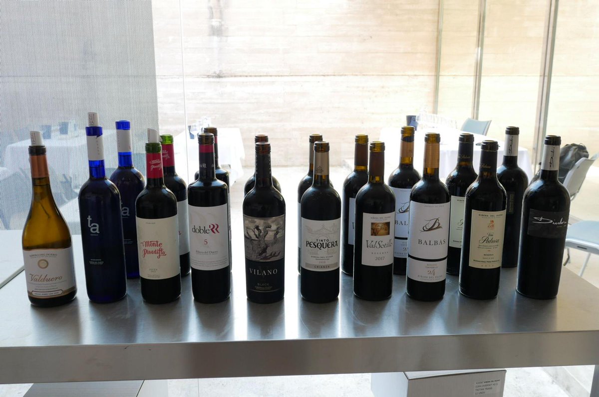 El #espírituRibera tiene mil caras, colores y sabores 🍷😍🍷

La cata: «Ribera Histórica: 40 Aniversario», es una muestra única de las añadas de esta Denominación de Origen 👏😊