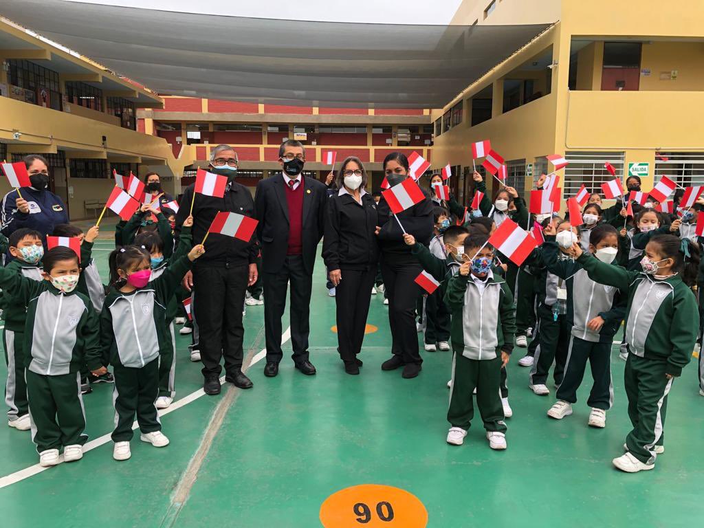 Muni_Bellavista's tweet photo. Municipalidad de Bellavista implementará plan de salud mental en colegios para frenar la violencia en el distrito

Conoce más aquí 👉🏽: https://t.co/QP5sIjdjPH

#BellavistaConfíaEnTi
#BellavistaTeCuida https://t.co/cvlh8fmTkw