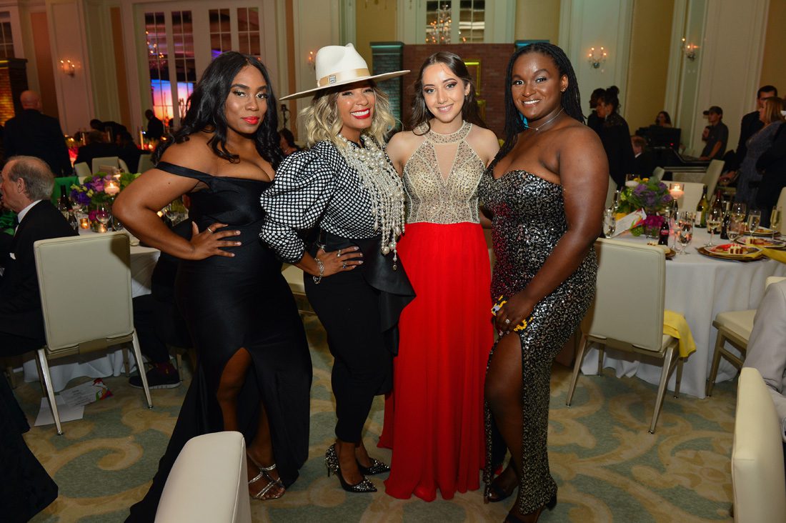 SimplyBuckhead's tweet image. STARFISH BALL

For the 16th year, supporters and friends of the nsoro Educational Foundation gathered to show how much they care about the nonprofit that supports education for those aging out of foster care... Read more in the latest issue of SB!

#nsoro #nsorofoundation