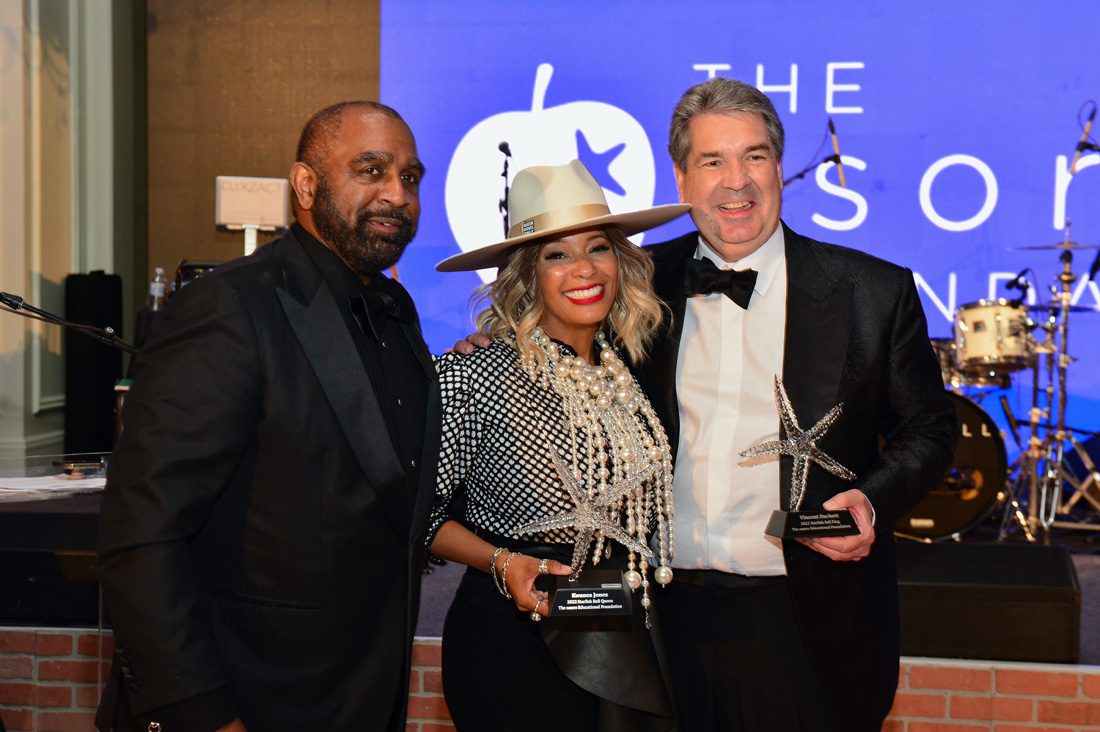 SimplyBuckhead's tweet image. STARFISH BALL

For the 16th year, supporters and friends of the nsoro Educational Foundation gathered to show how much they care about the nonprofit that supports education for those aging out of foster care... Read more in the latest issue of SB!

#nsoro #nsorofoundation