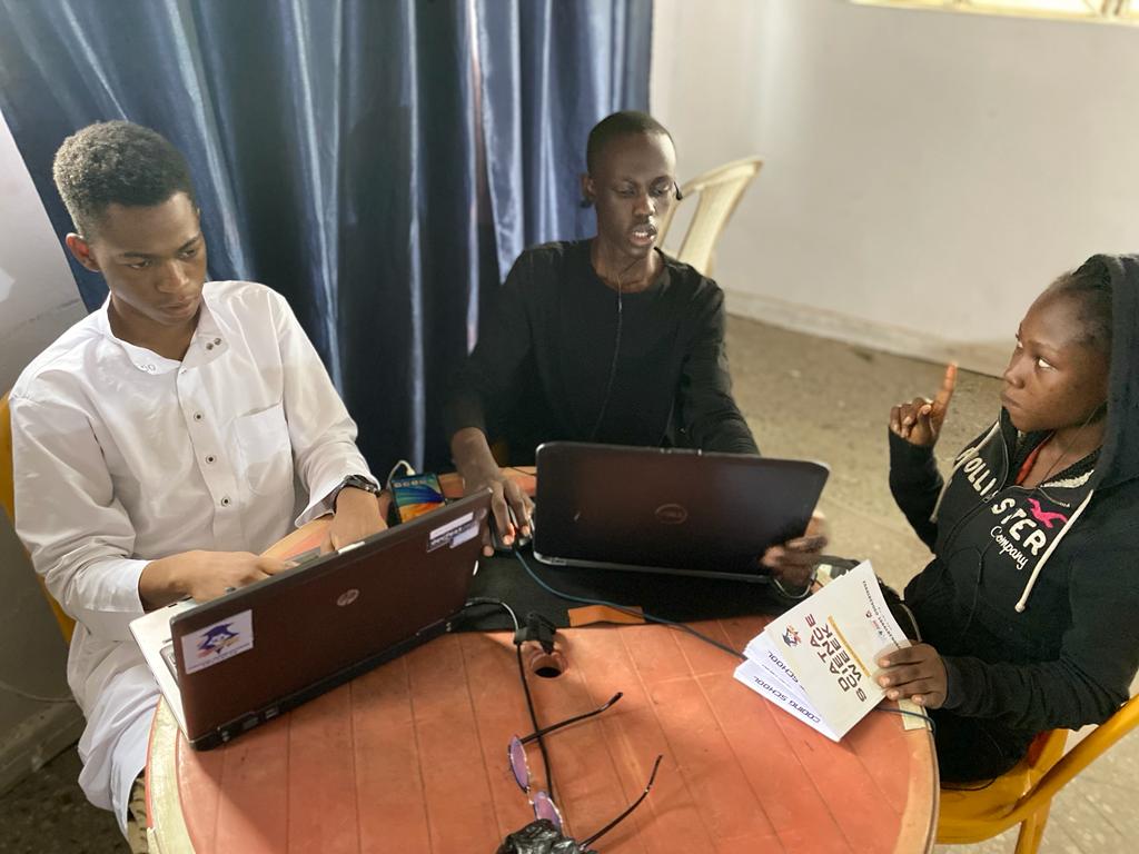 gdgogbomoso's tweet photo. TEAM MEDICAID Pitching
They developed a program that will assist in automating patient records in order to meet SDG 3 targets.
#HackElite2022
#gdgogbomoso https://t.co/qhMOzOmeSF