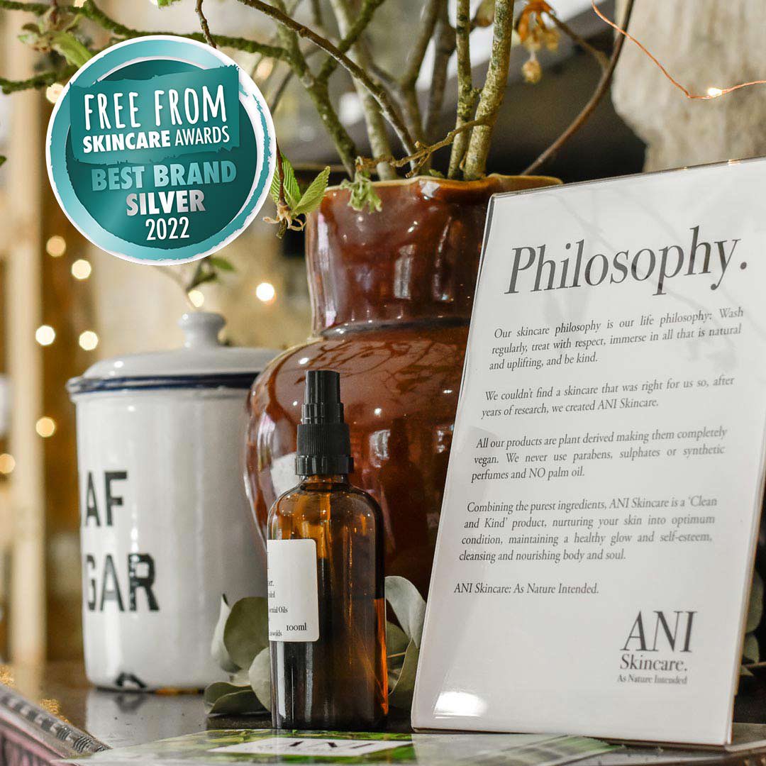 aniskincare's tweet photo. Correction ⌫ - In some of the pics, we shared the wrong silver medal.  It was meant to be "Best Brand - Silver" 👍���

 #ffsa22 #cirencester #cotswolds #indieretail #Cotswold #skincare

@Andy_Wheatley ;-) https://t.co/RIPG52b8YJ