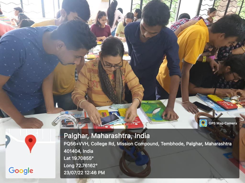 dranuharshal's tweet photo. #AMR awareness among friends, family, batchmates n more by students who gave suggestions about disposal methods for unused antibiotics understood what it means 2co-exist, gave answers of how microbes are useful n how we can ensure to take steps that will help us stop this menace https://t.co/b7QwYAUP9g