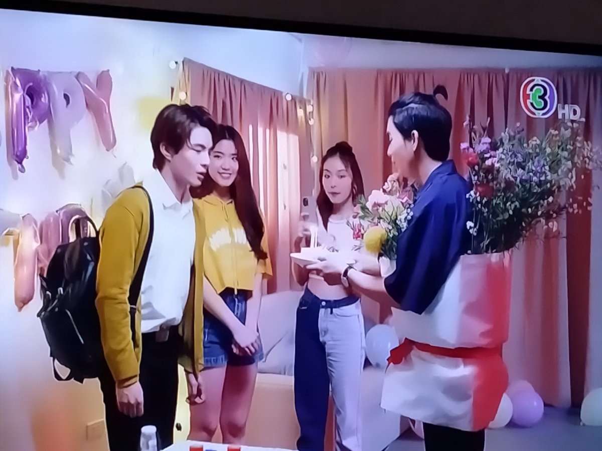 WisetsriApinya's tweet photo. เซอร์ไพรส์น้องคิม แบบแทบช็อค😅😂#mysecretloveEP8 https://t.co/ciwwUW5s0u