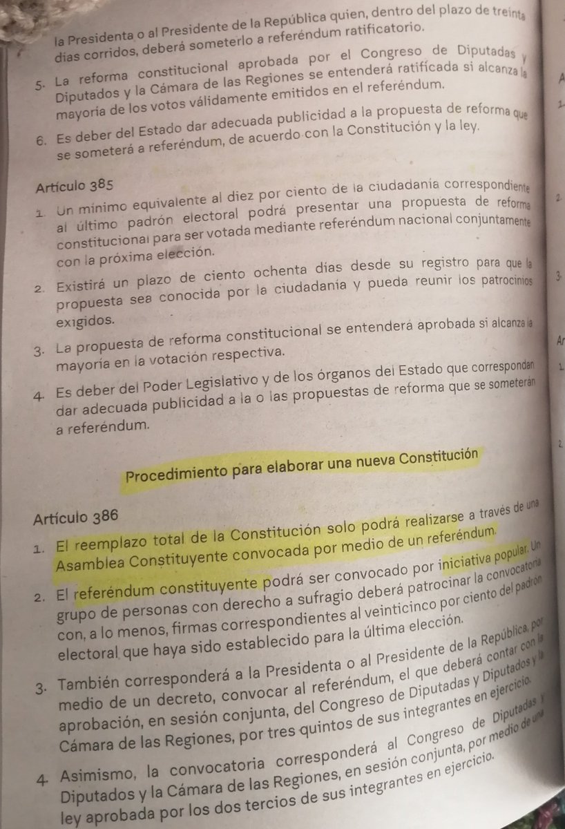 Butterflyblueee's tweet photo. @Isitacake @ethereal_cyan No existe ningún candado en la propuesta de Nueva Constitución, al contrario hay un capítulo entero que establece mecanismos de reforma o de elaborar una nueva. Si la leyera bien, tal vez pueda solucionar estas dudas. Slds. https://t.co/Fb2RVmsYhA
