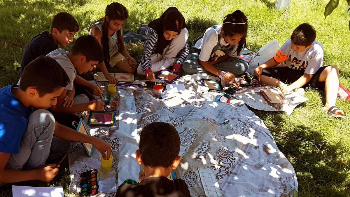 yesilyurtbeltr's tweet photo. Bu güzel görüntüler Gedik Gençlik Merkezi’mizin Resim Kursundan 🧑‍🎨 

‘En Sevdiğim Fotoğrafımı Çerçeveliyorum’ etkinliğinde evlatlarımız birbirinden güzel çalışmalar yaptılar 🖼 https://t.co/dT1UKBEjfm
