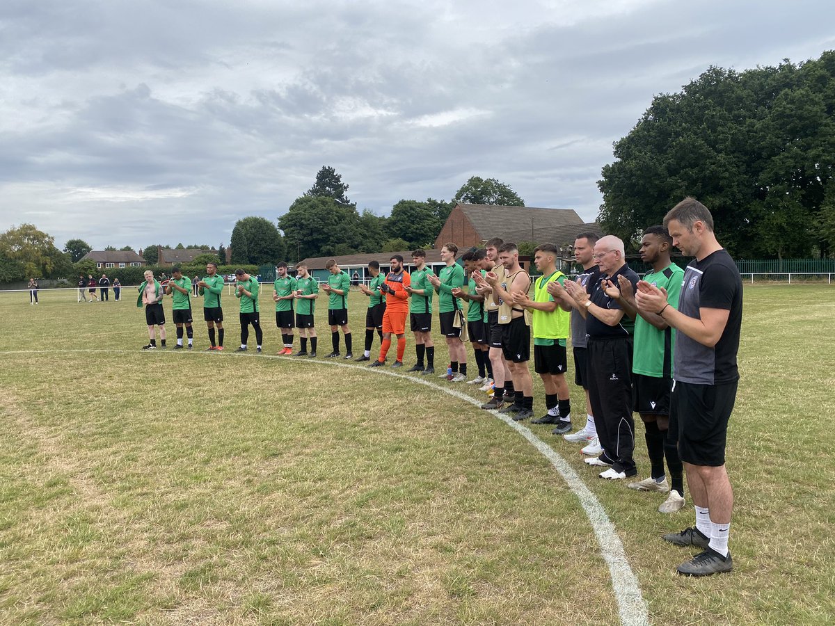SuttonUtdFC's tweet photo. Massive thank you as always @hampton_fc and @Dg140375 for coming over for a competitive friendly today big more importantly for being a massive support for Jamie Hunter and our club. Great guys and always great to see the players, managers and fans of Hampton. 💚🖤 https://t.co/CjQyfNQjKN
