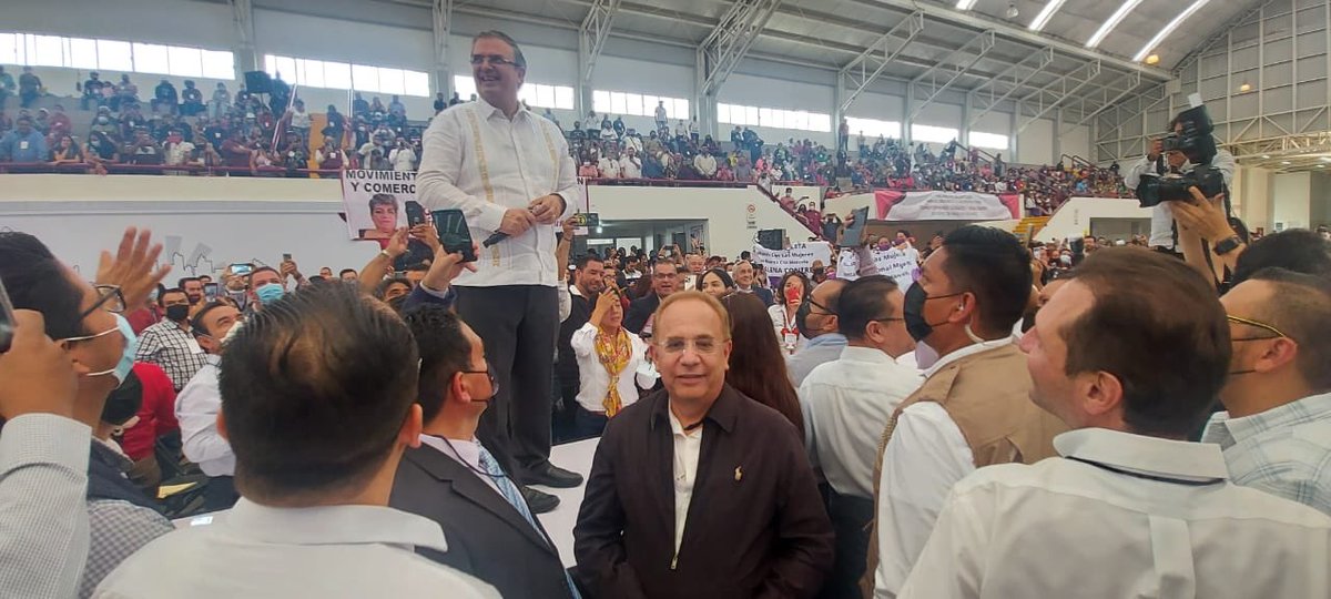 _valdespjesus's tweet photo. Con @m_ebrard  en el encuentro de Ciudades para el Desarrollo Metropolitano. Ecatepec, Estado de México !! https://t.co/2sSEAjNPks