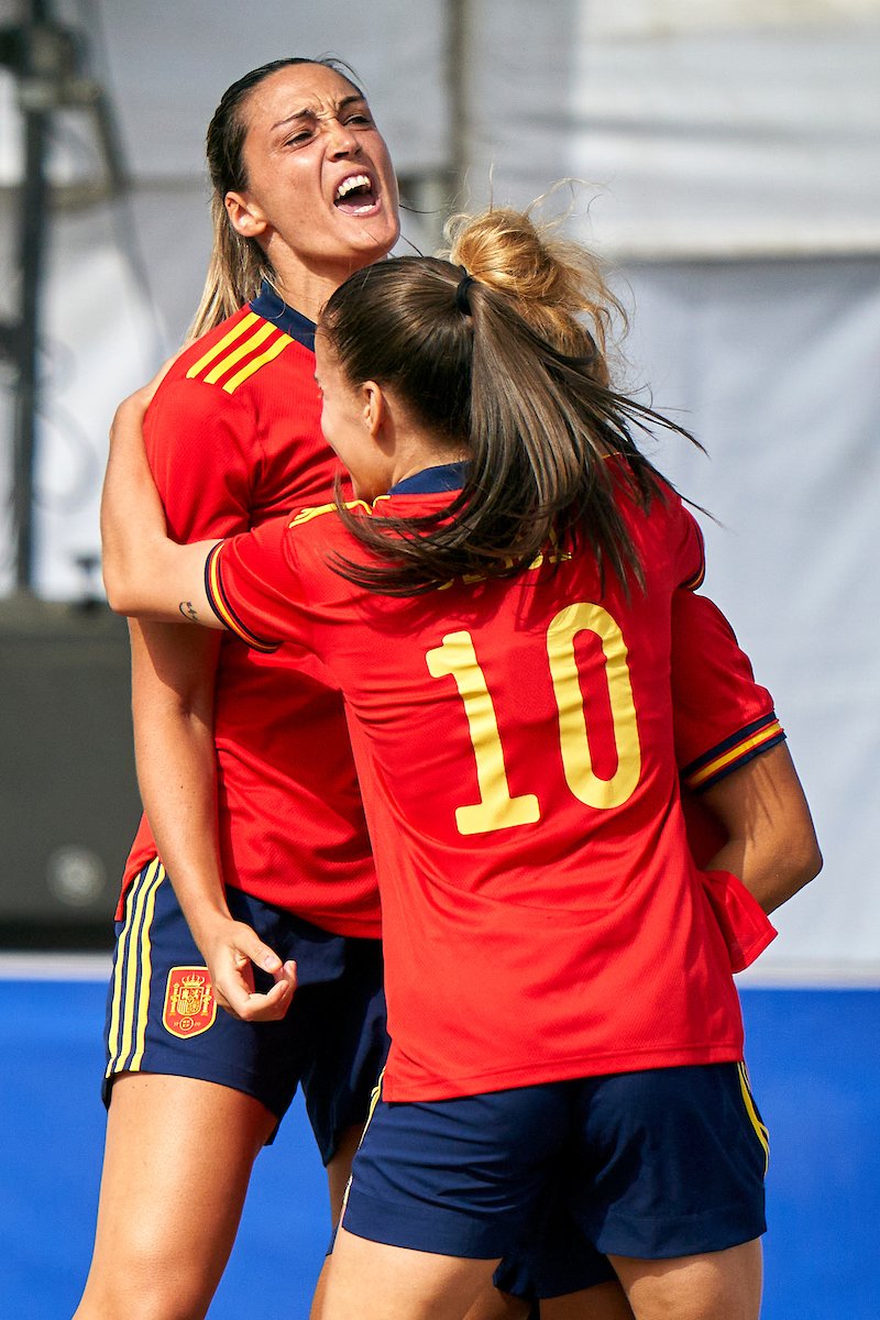 🎵🎶 ¡¡¡CAMPEONAS, CAMPEONAS!!! 🎶🎵

🎶🎶 OE, OE, OE 🎶🎶

La <a href="/SEFutbolFem/">Selección Española Femenina de Fútbol</a> se impone por 4️⃣ goles a 3️⃣ a Inglaterra 🏴󠁧󠁢󠁥󠁮󠁧󠁿 y se proclama ¡¡CAMPEONA!! del #Mundialito2022 

🎉🎉 ¡¡ENHORABUENA!! 🎉🎉