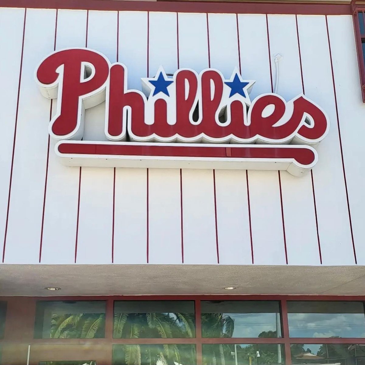 Titanbsbl's tweet photo. Congratulations to Ezra Farmer ‘22 as he signs his free agent contract with the Philadelphia Phillies. Good luck Ezra! https://t.co/HrJNiCk0iv