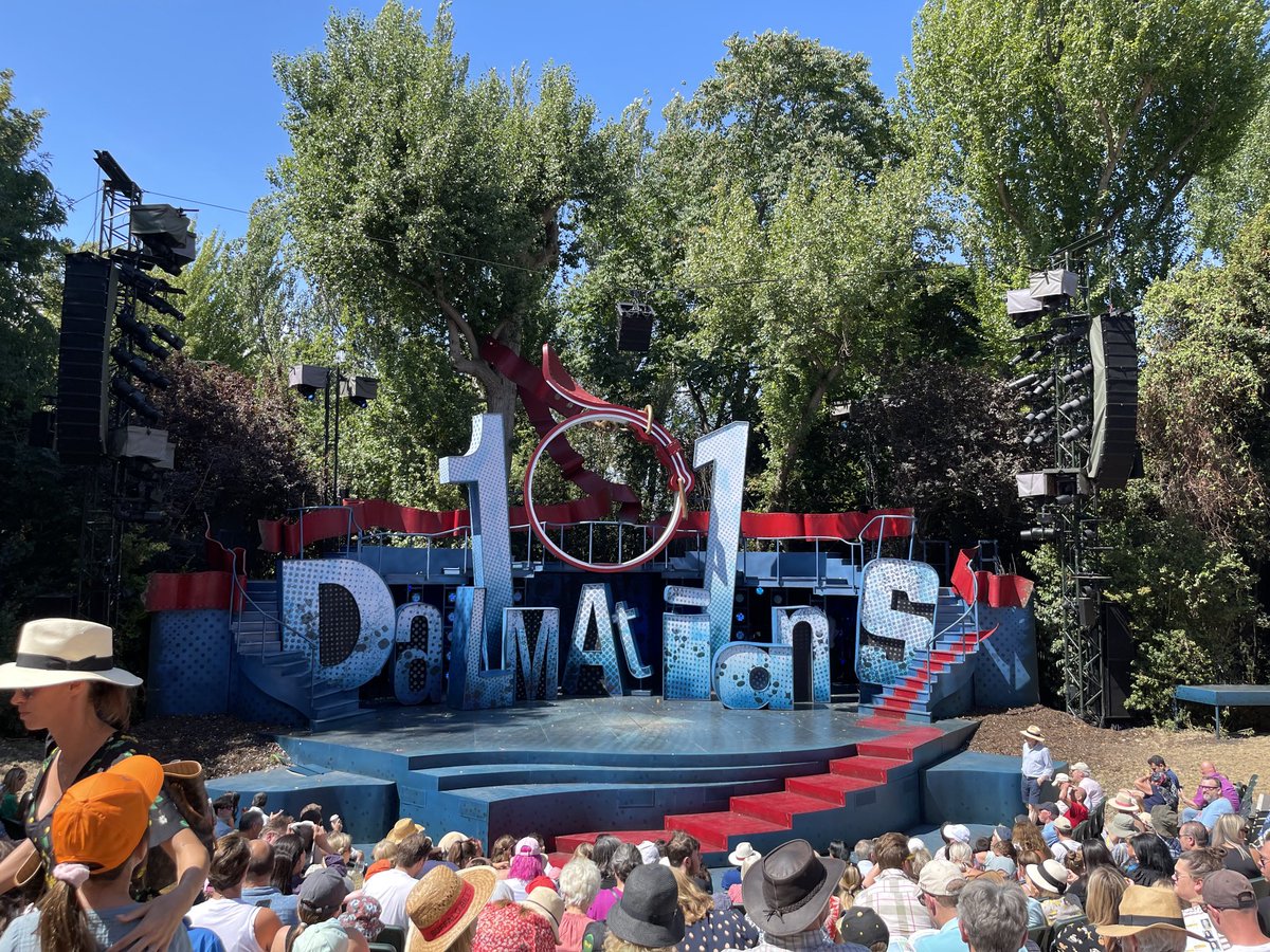 A lovely afternoon at Regents Park Open Air Theatre. Cruella was amazing!