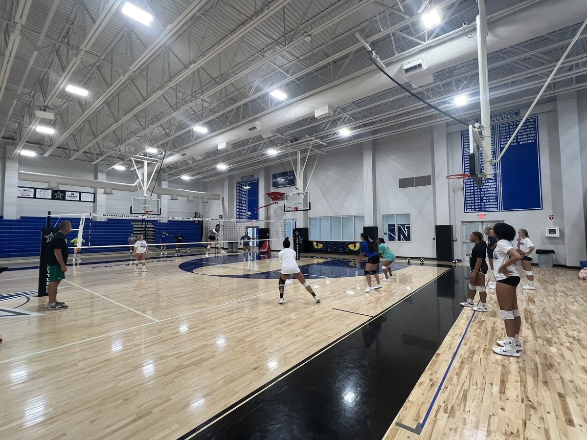 NavasotaV's tweet photo. Team Camp 2022 is in the books! Thanks Coach Hopkins for working with our girls!
#WeAreNavasota
#RattlerNation https://t.co/rpnf9IFd4z