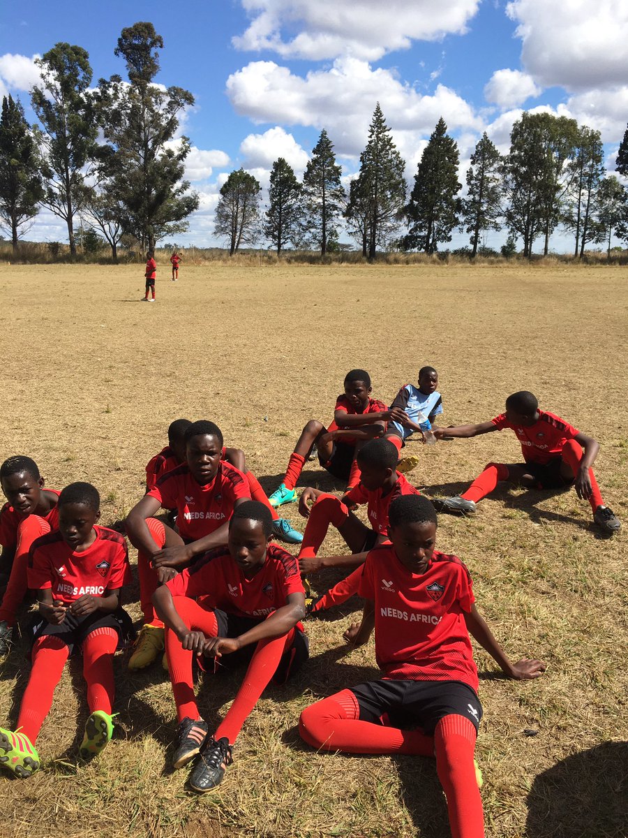 Today it was not to be..

U15 

Guinea 2-0 RoHa 

U17

Guinea 2-0 ROHA 

U20 

Guinea 0-0 ROHA 

We are giving you news of one or two of our players who might be heading guinea high ..scholarships pending