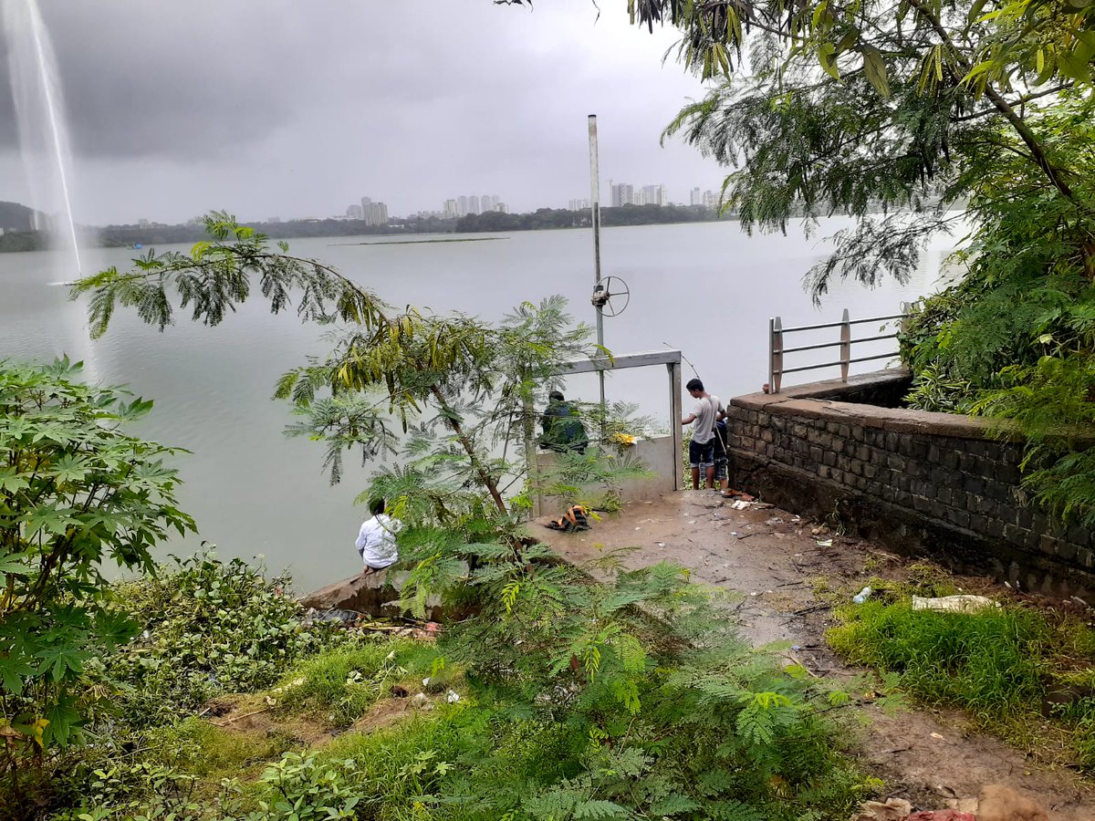 ChaurasiyaUpkar's tweet photo. Day-9, Internship of Mission Amrit Sarovar.

Taken pictures of drainage gates of Powai lake and its coordinates 
@JollyLochan  @Adiiiiiii65 @thakur_nishith @Utkarsh01414212 @premverma6928 @Vinayak00761 @ShivamM51355940
#MissionAmritSarovar https://t.co/VpfWtrESze